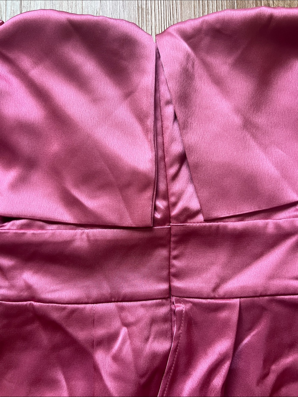 NWT Lulus Women’s Satin Off-the-Shoulder Asymmetrical Pink Mini Dress Size Small - Picture 11 of 16
